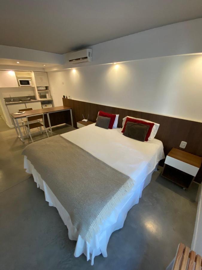 Apart frente al britanico - B&B Rosario