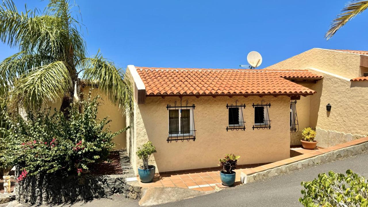 Appartamento con 2 Camere da Letto, Terrazza e Vista Mare