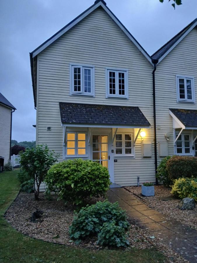 The Lakehouse on Windrush - B&B South Cerney