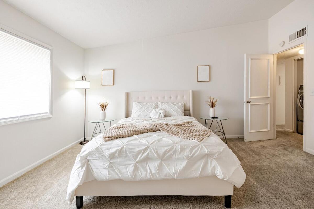 Modern Home Getaway in Atlanta with coffee station - Ferienwohnung Dunwoody