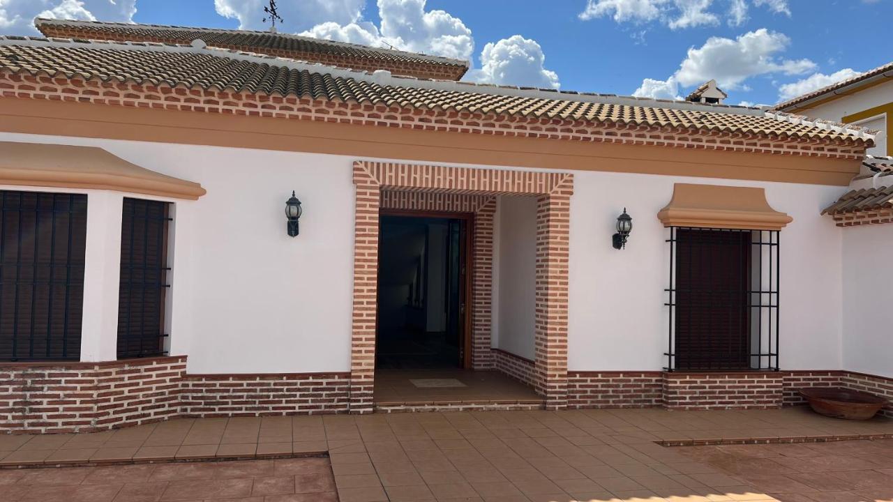 Casa rural acogedora con chimenea y vistas al atardecer - B&B Villanueva de Algaidas