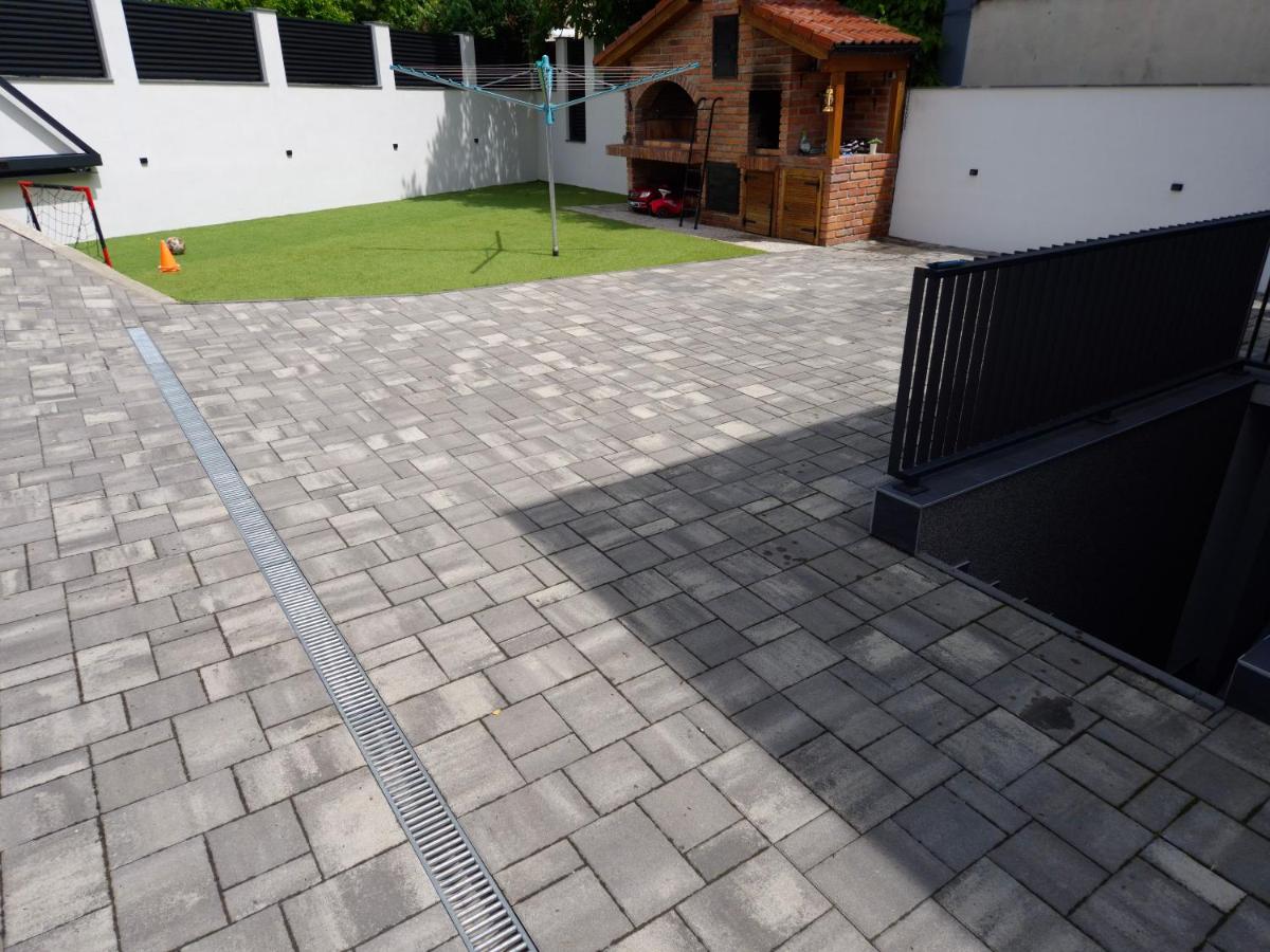 DINLUX Apartment - B&B Maribor