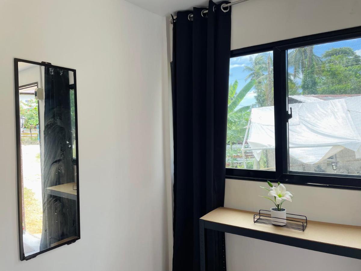 A 2-BR house in General Luna with Fast WiFi - B&B