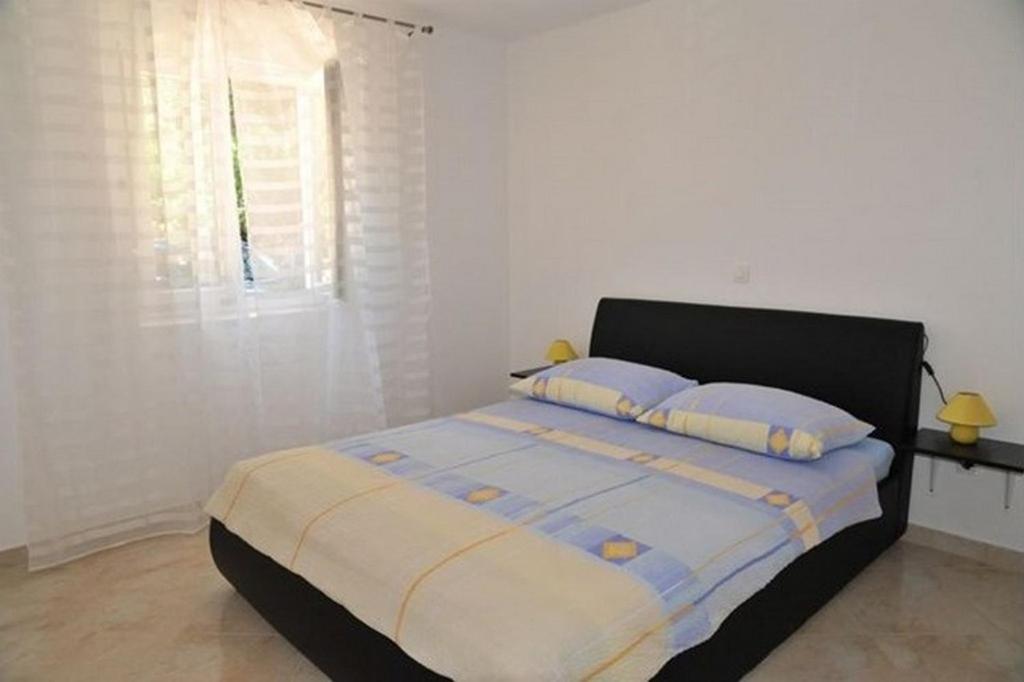 Appartement 2 Chambres avec Terrasse et Vue sur la Mer