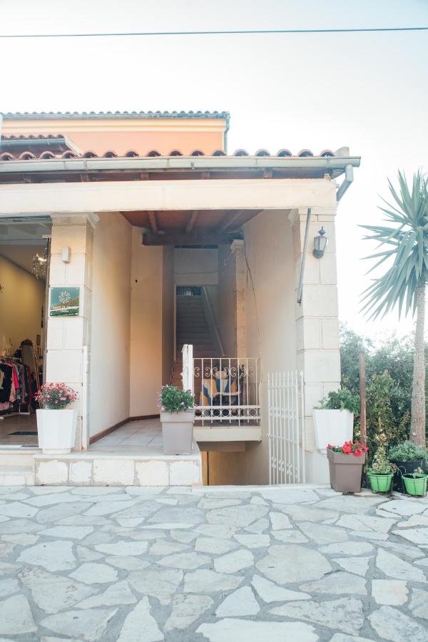 Tsirigotis Garden - B&B Grevediana