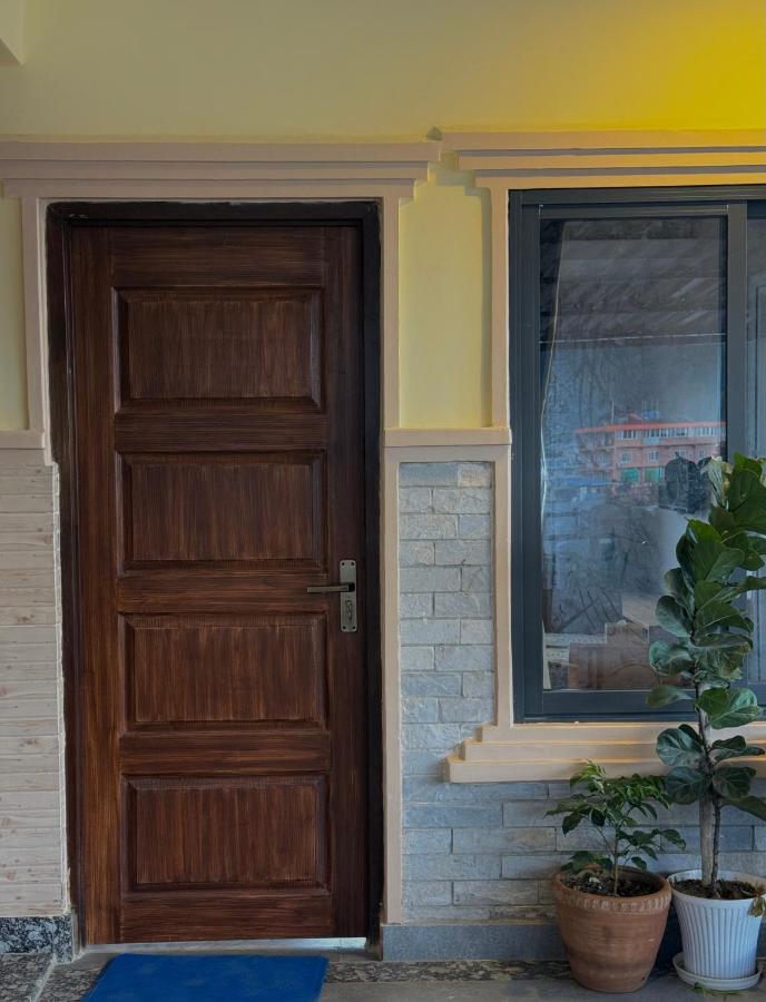 Paramount Apartment & Rooms - Bed and Breakfast Pokhara