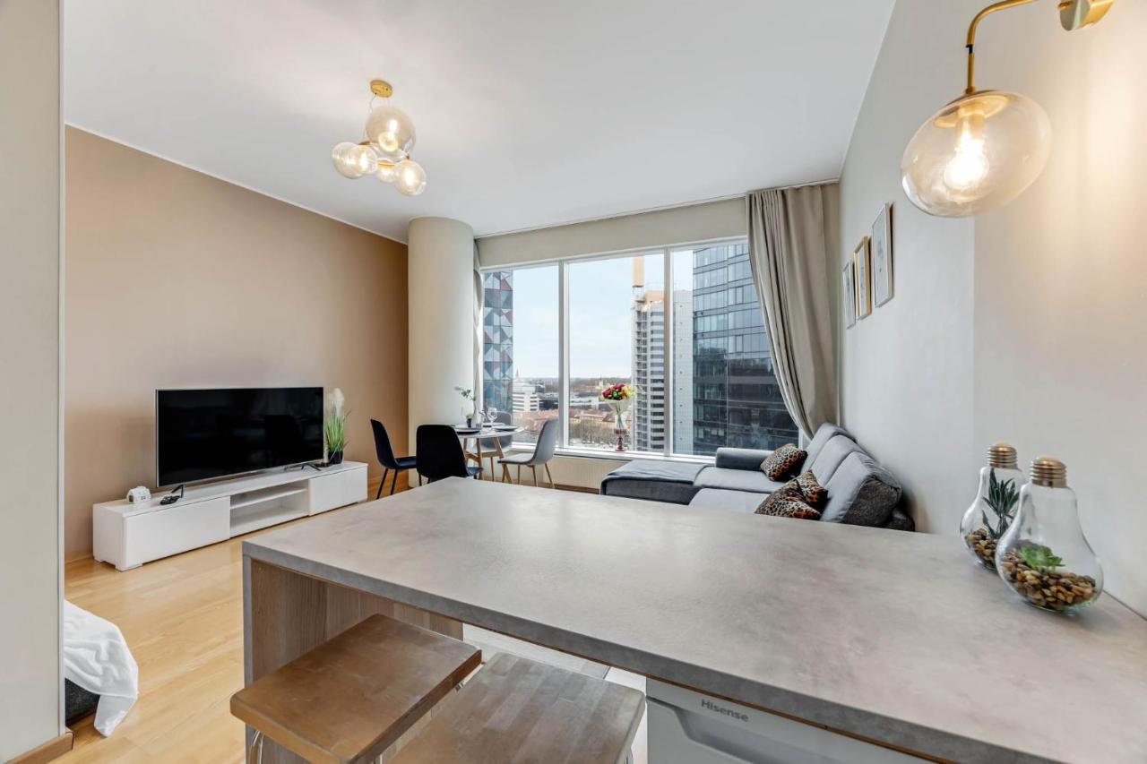 SkyResidence Amazing luxury View Studio Apartment High F - B&B Tallin