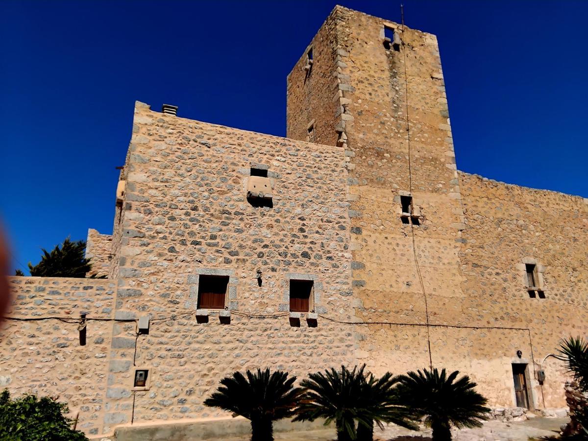 Mani Fort Charabos - B&B