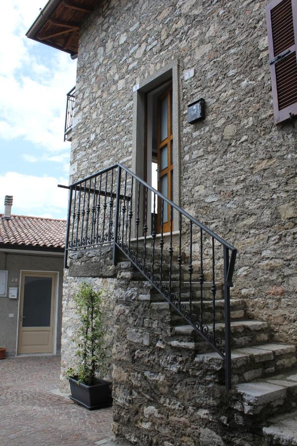 Appartamento Bouganville - Bed and Breakfast Tignale