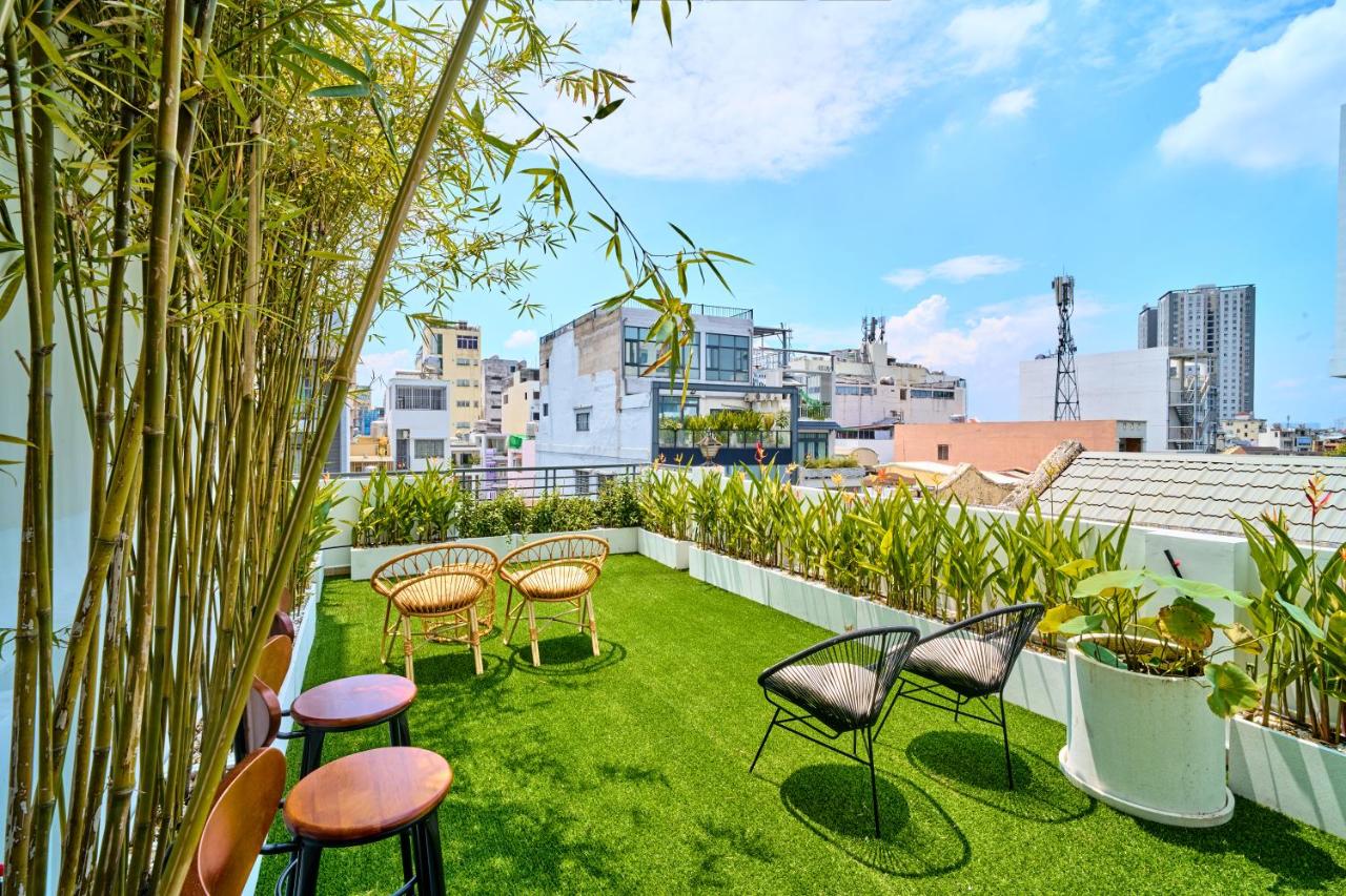 S Lux Apartment 5 mins walking in central - B&B Ho Chi Minh