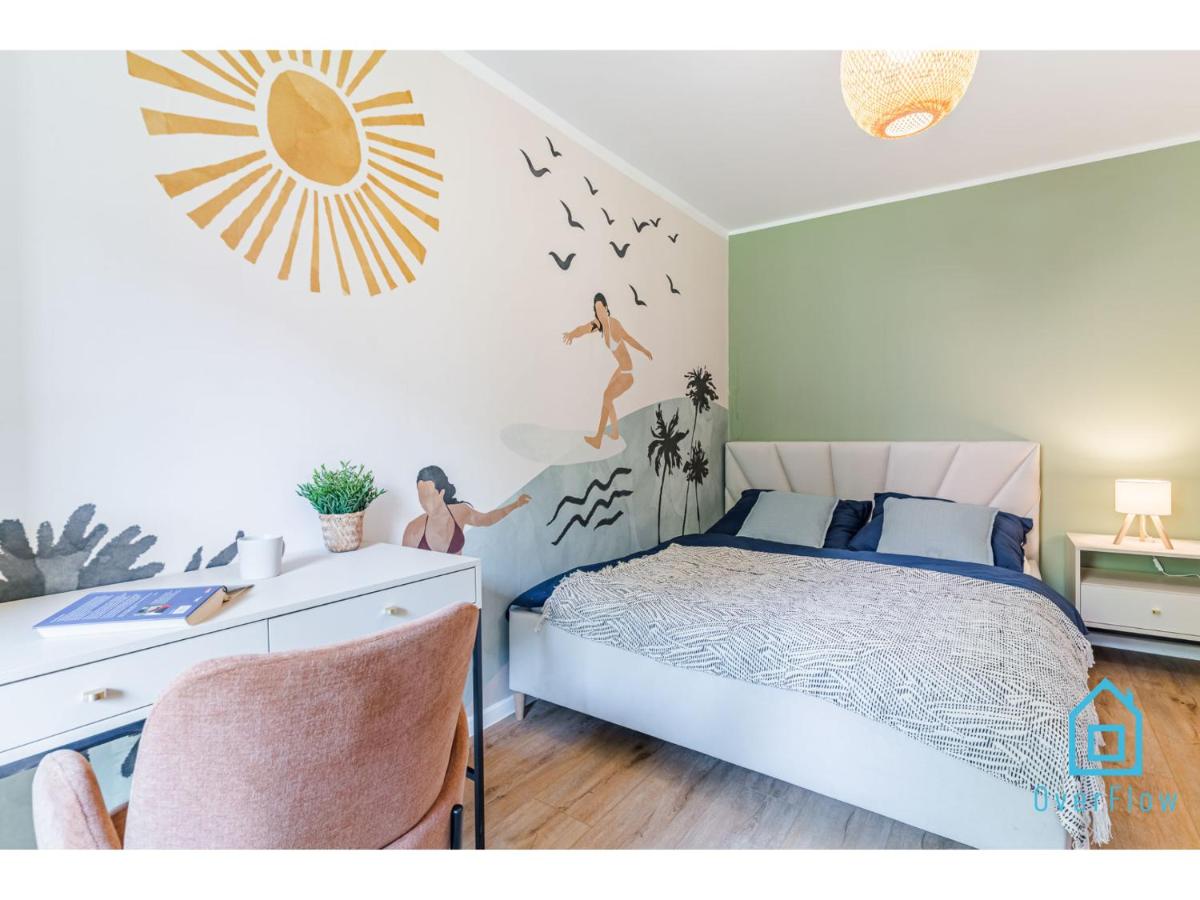 Sunrise Apartment - 3 Minutes to PKP & Old Town - Ferienwohnung Danzig