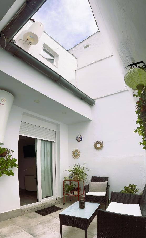 Ohana Raiz Casa con Patio Parking Gratuito y Exclusivo - B&B