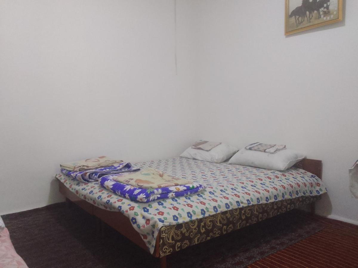 Dreibettzimmer mit eigenem externen Bad