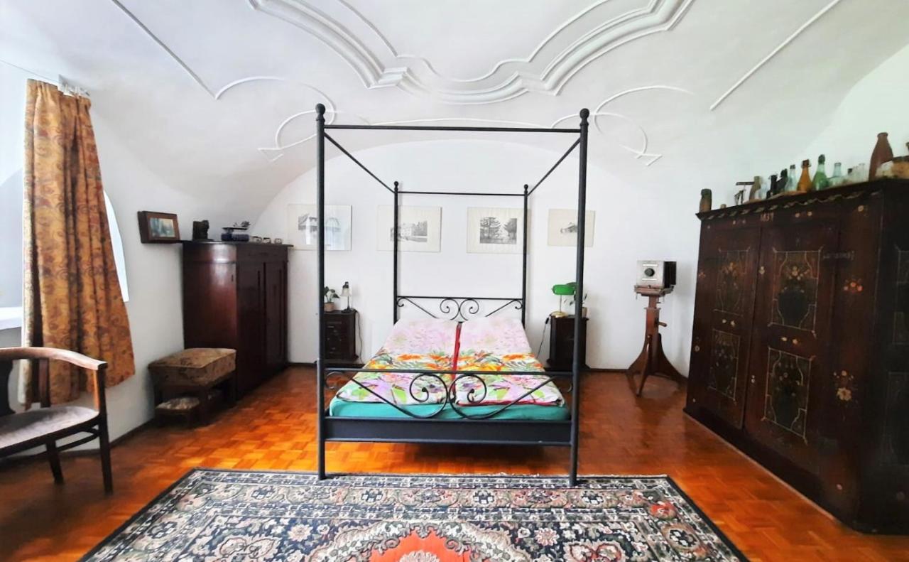 Triple Room with Shared Bathroom