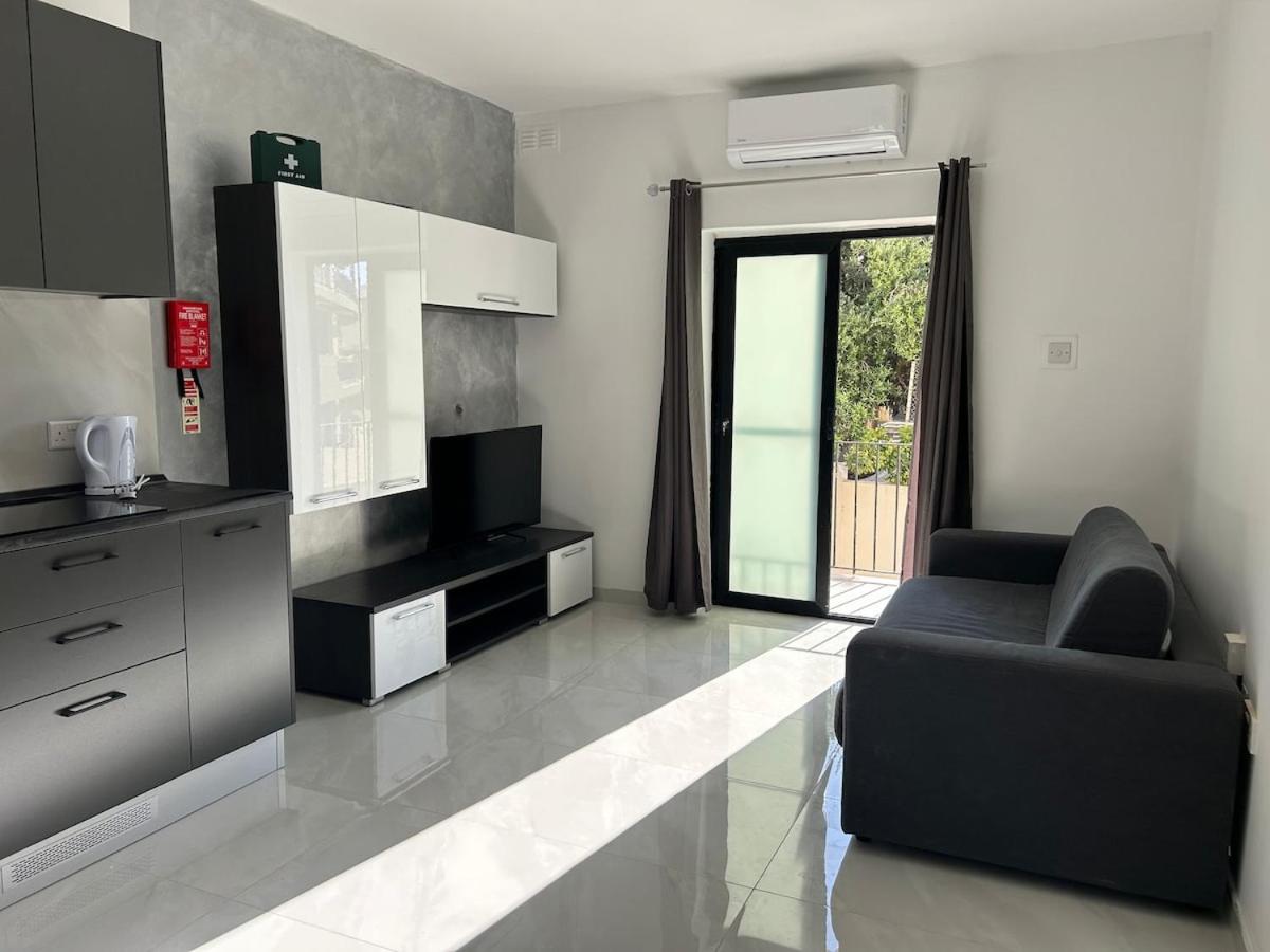 Brand new apartment in Paceville, St Julians - Ferienwohnung St. Julian's