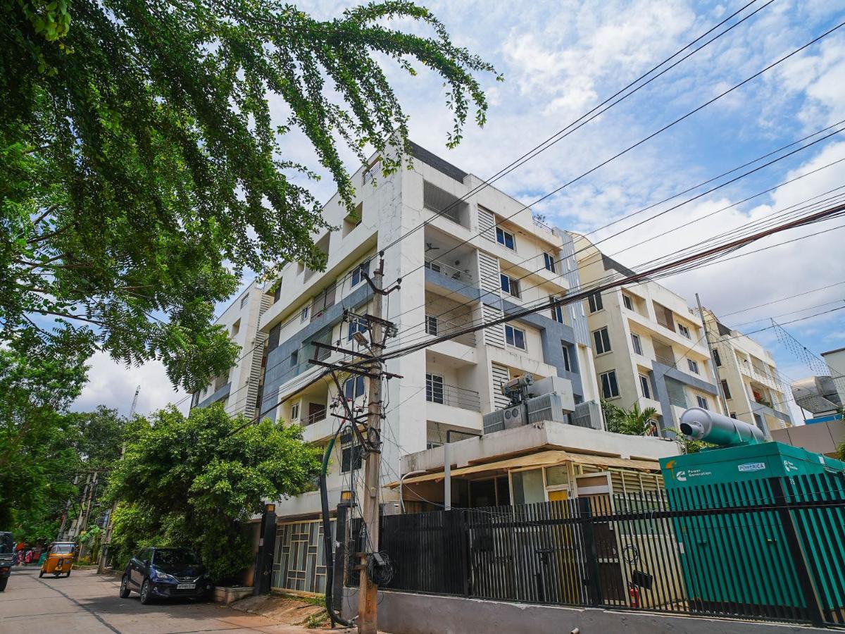 Stay Pride Service Apartments - AC Rooms in Vijayawada - Family & Business Stays - B&B Vijayawāda