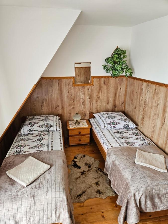Vierbettzimmer mit eigenem Bad