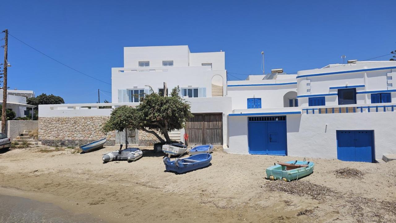 Milos AquaBliss Beachfront Villas - B&B