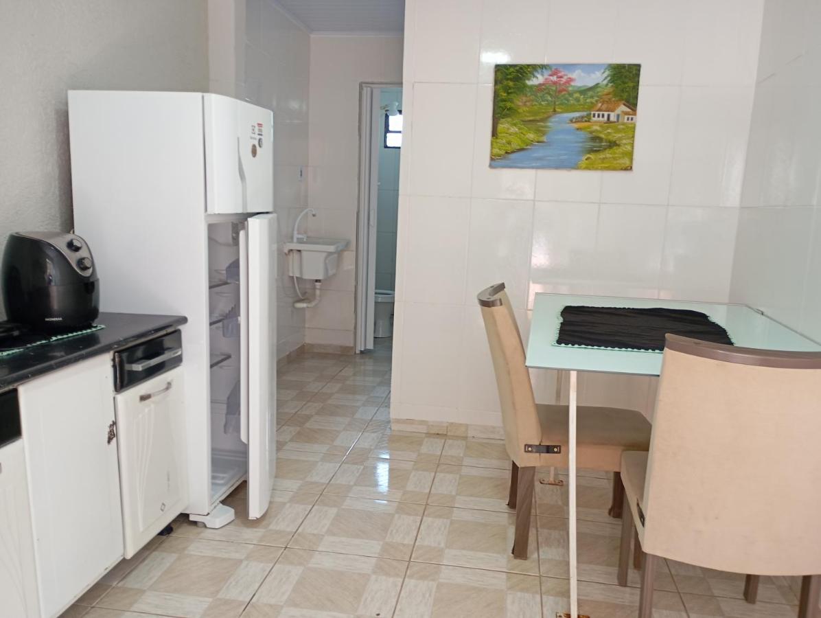 Kit pequeno espaco popular - Chambres d’hôtes