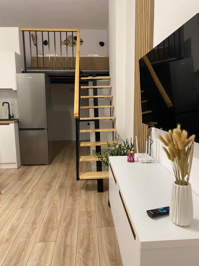 Riara Home - B&B Valona