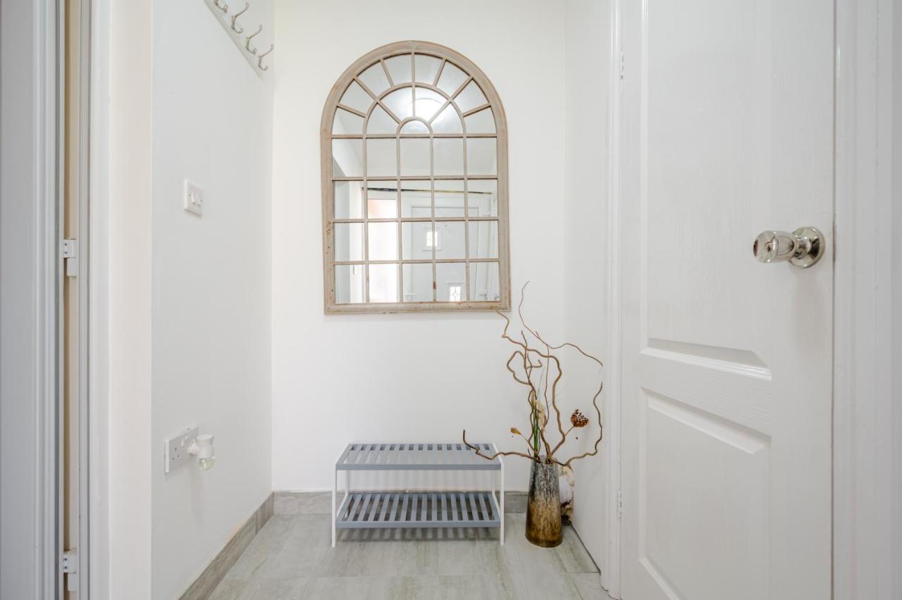 Ancoats Eden - Free Parking - 2 bath - 3 Bedroom Home - City Centre - Bed and Breakfast Manchester