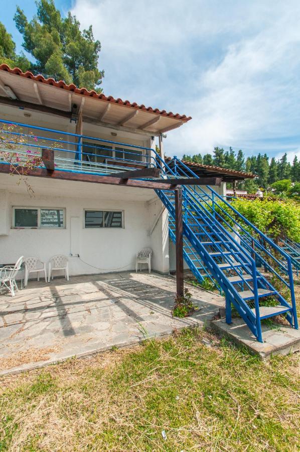 Blue & White - B&B Síviri