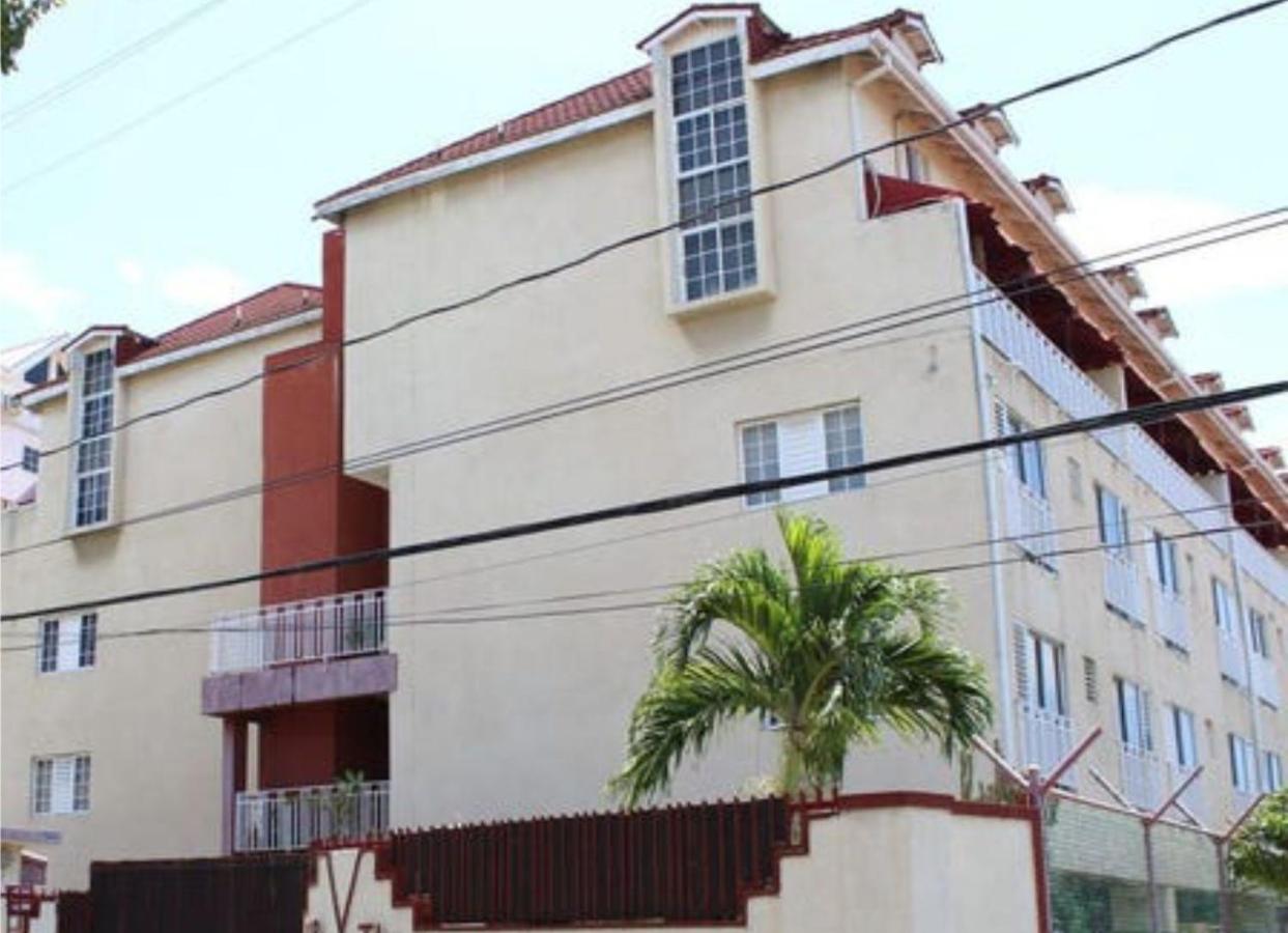 Artist Place Kensington 2BR New Kingston - B&B New Kingston
