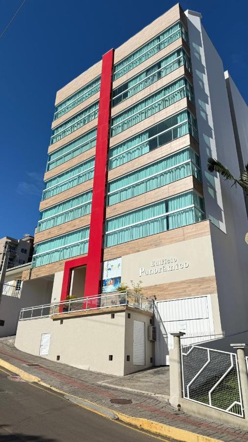 Apto Das Margaridas- 3 Quartos, Apto todo climatizado, amplo, confortável, aprox 200m do Parque Termal!! - B&B