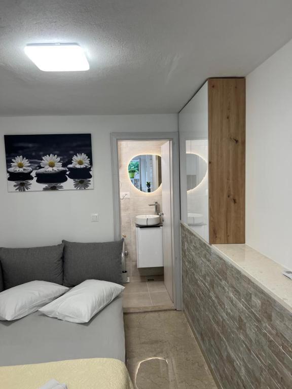 Apartmani Karlo - B&B Živogošće