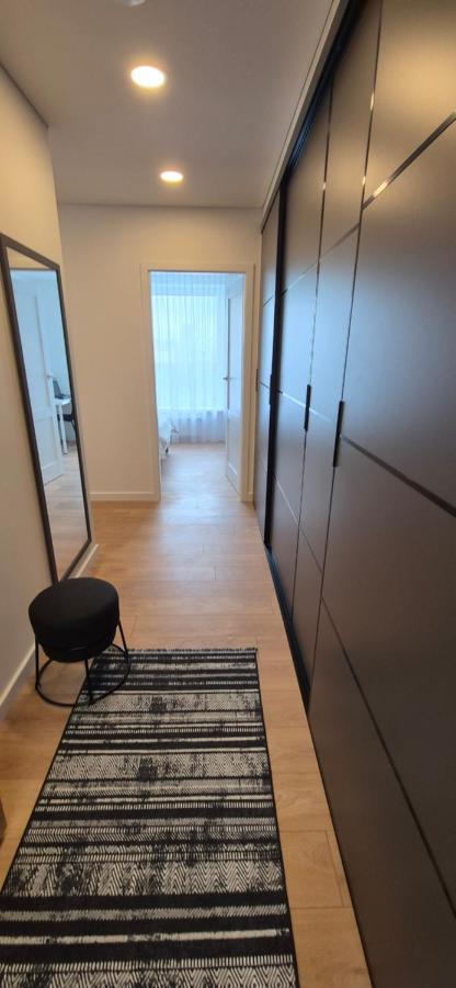 NEW Bright & Stylish 2BR apt - Chambres d’hôtes Vilnius
