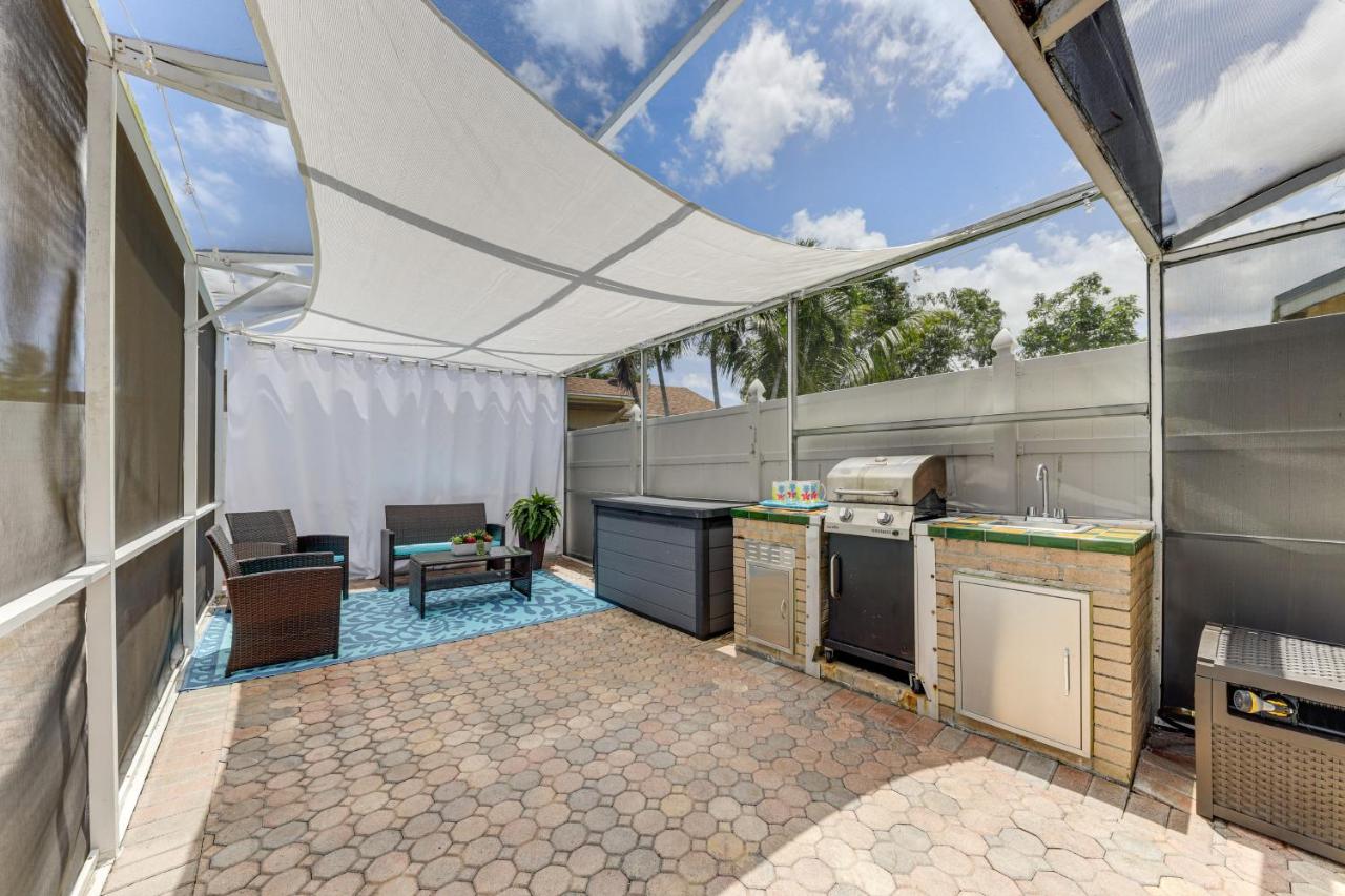 Screened Patio + Pool: Work Remote in Boca Raton! - Bed and Breakfast Boca Raton