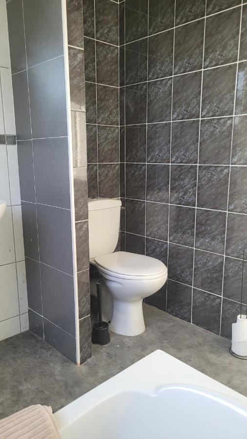 À l'Ouest du Mont - Chambre avec Salle de Bain Privée - B&B Pleine-Fougères
