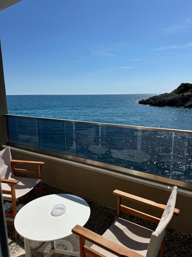 Appartamento con 2 Camere da Letto, Balcone e Vista mare
