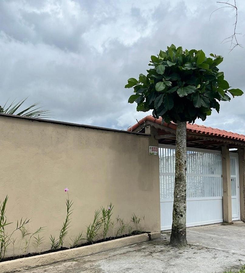 LINDO SOBRADO PERTINHO DA PRAIA - WiFi 600 MEGAS - Chambres d'hôtes Bertioga