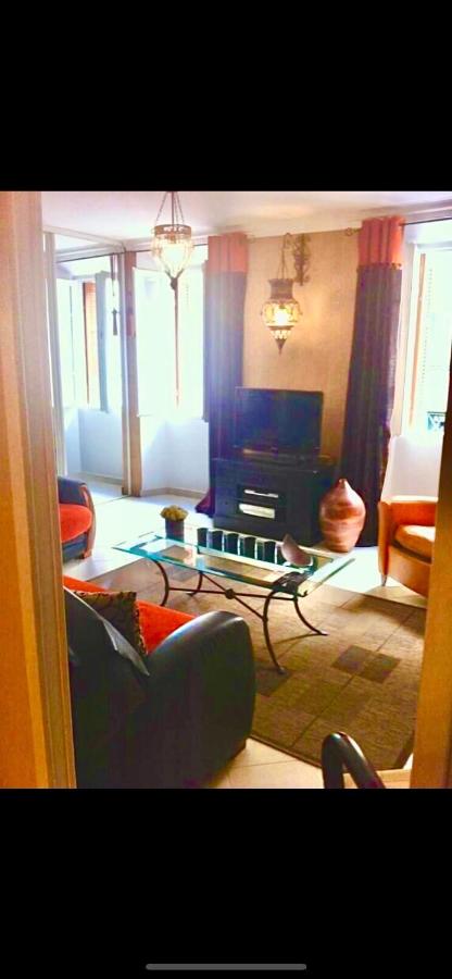 Appartement plein centre tout confort LOCATION DE SAMEDI A SAMEDI de juin à septembre - Chambres d’hôtes