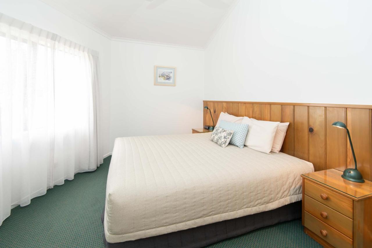Ocean Breeze Cottages - B&B