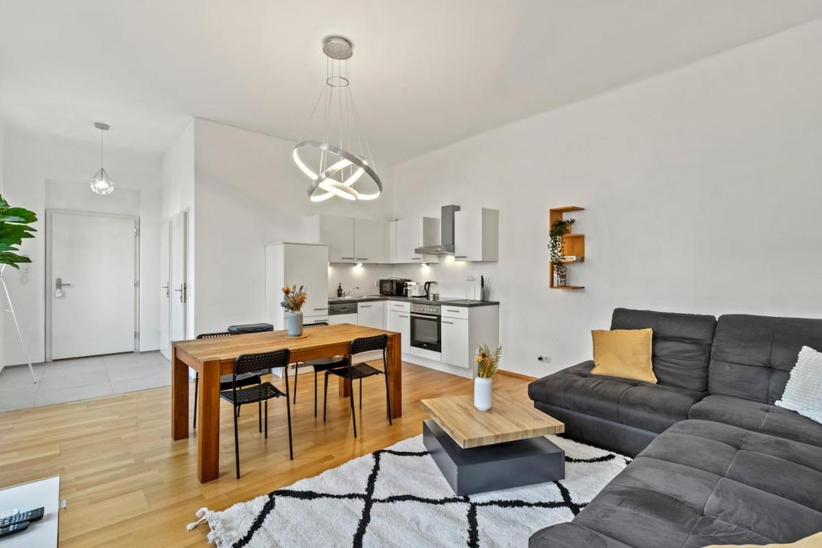 7 min to Shopping Street I 5 min to Train Station - Chambres d'hôtes Vienne