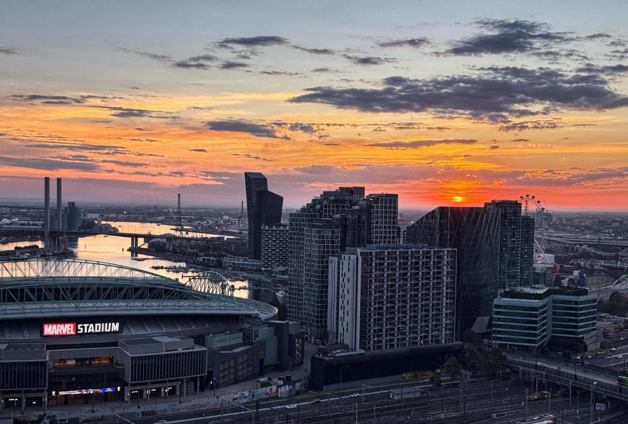 Melbourne CBD 2Bed with Gym, Sauna & Pool Access - B&B Melbourne