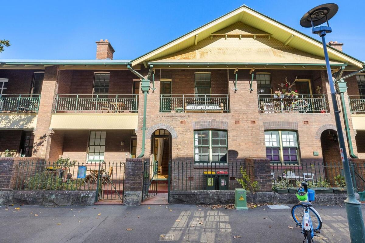 Charming 8 Person Home Near Harbour and Barangaroo - B&B Sydney