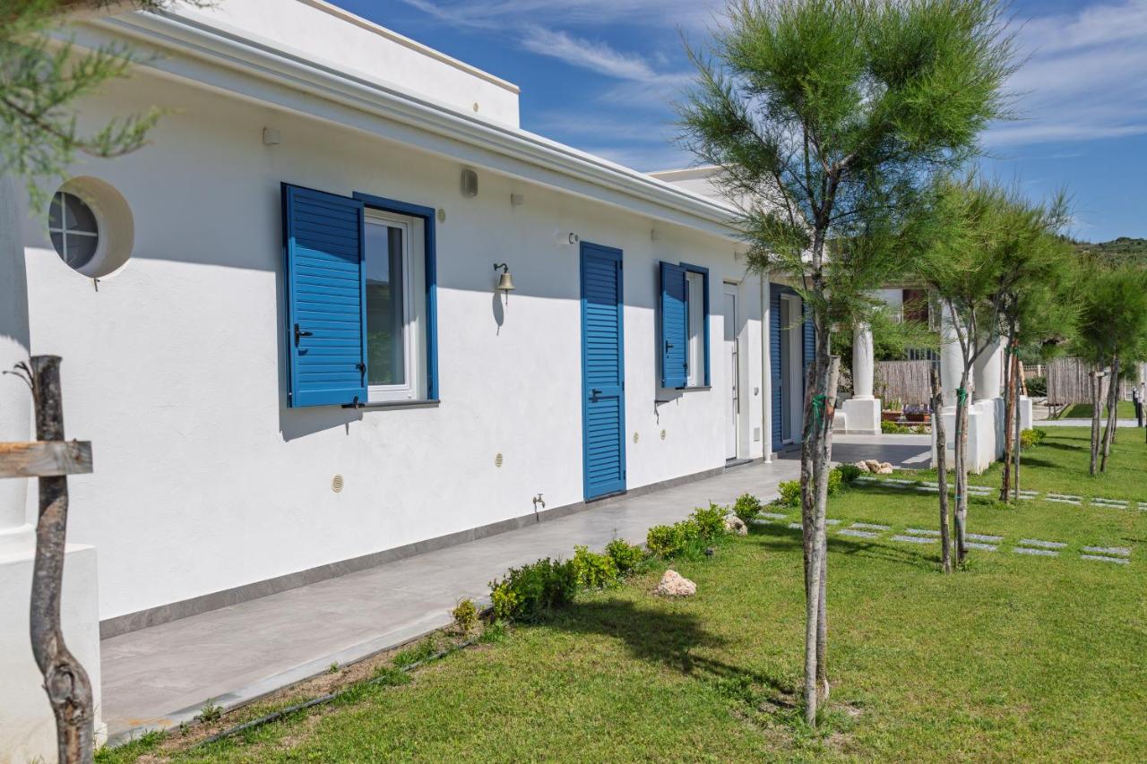 VILLA EOLIA Sicily beachfront apartments - B&B