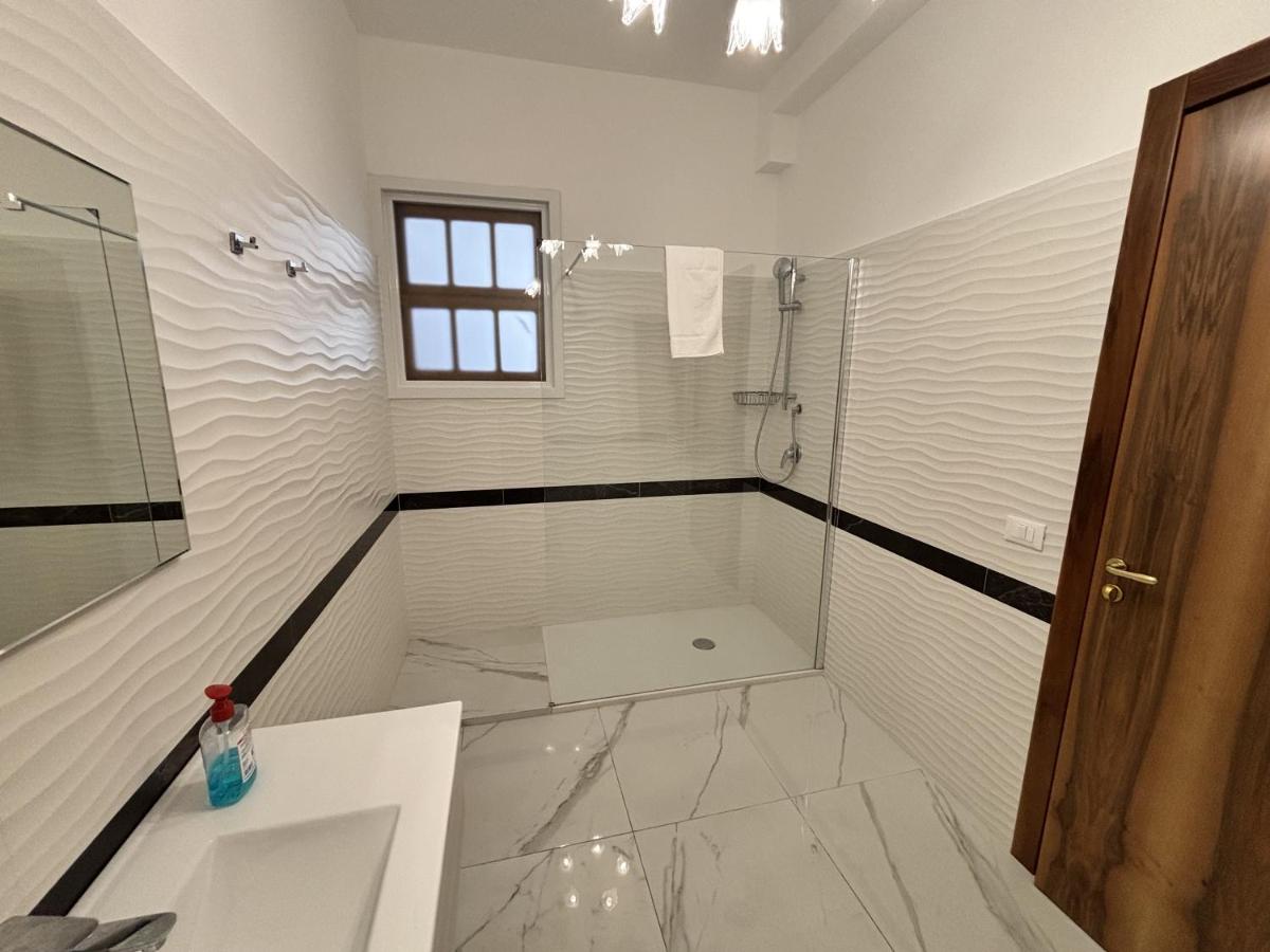 One-Bedroom Apartment with Balcony