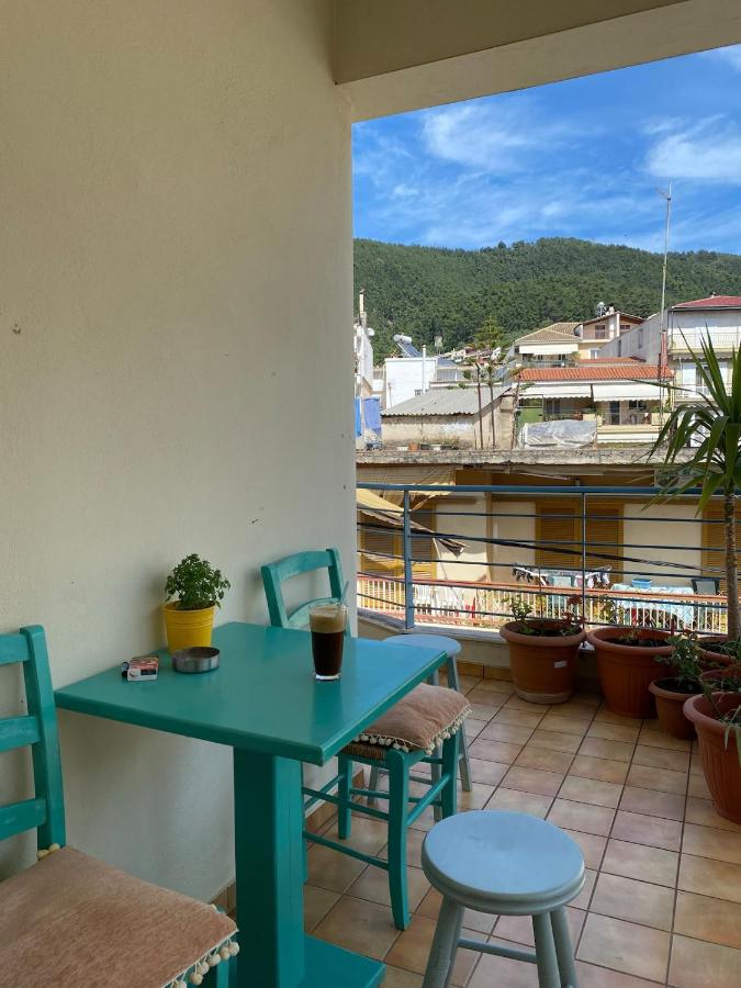 Heart of Igoumenitsa - Cozy Home - Ferienwohnung Mouschiádes