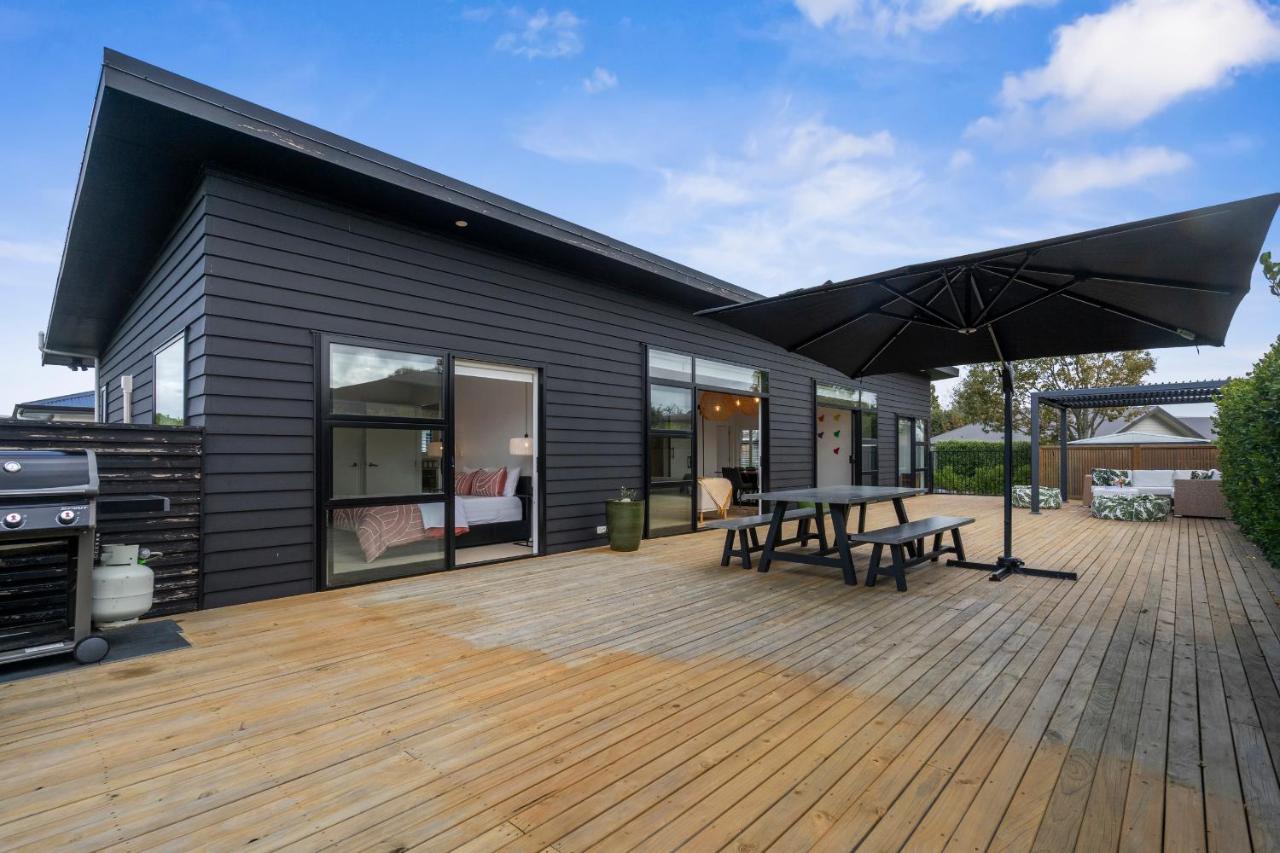House Naomi - Martinborough Holiday Home - Bed and Breakfast Martinborough