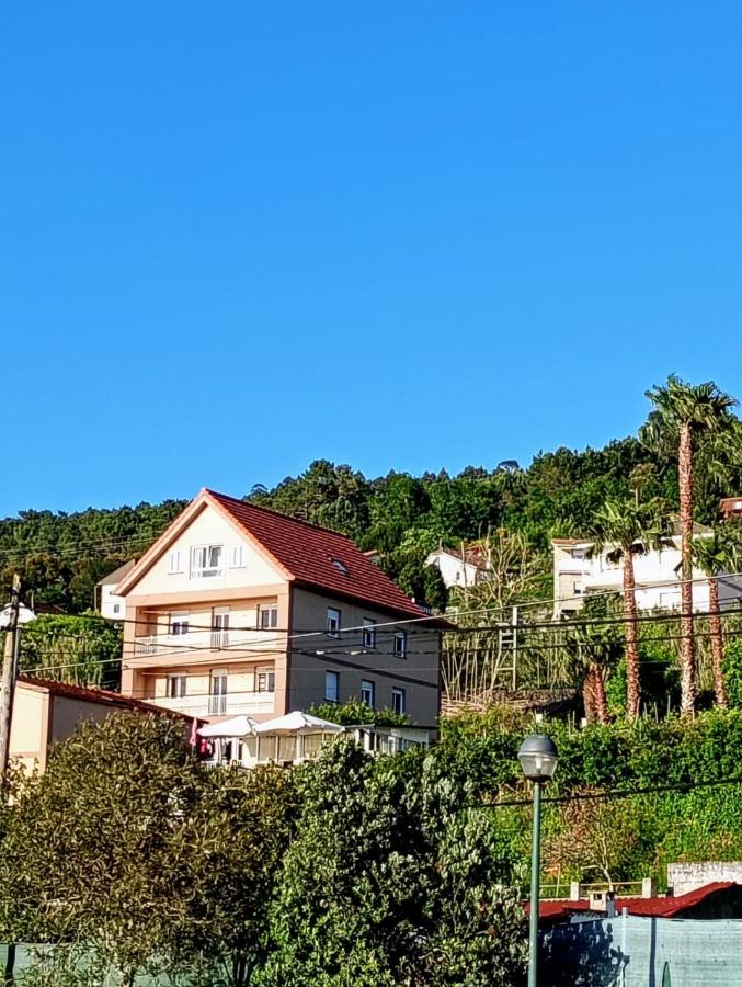Pensión O Regato - B&B