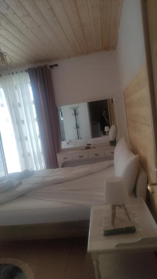 Chambre Double – Vue sur Lac