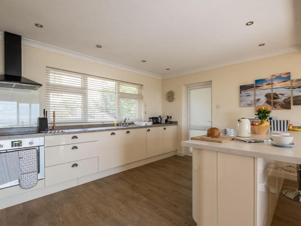 Coastal retreat with stunning sea views - B&B Isle of Wight