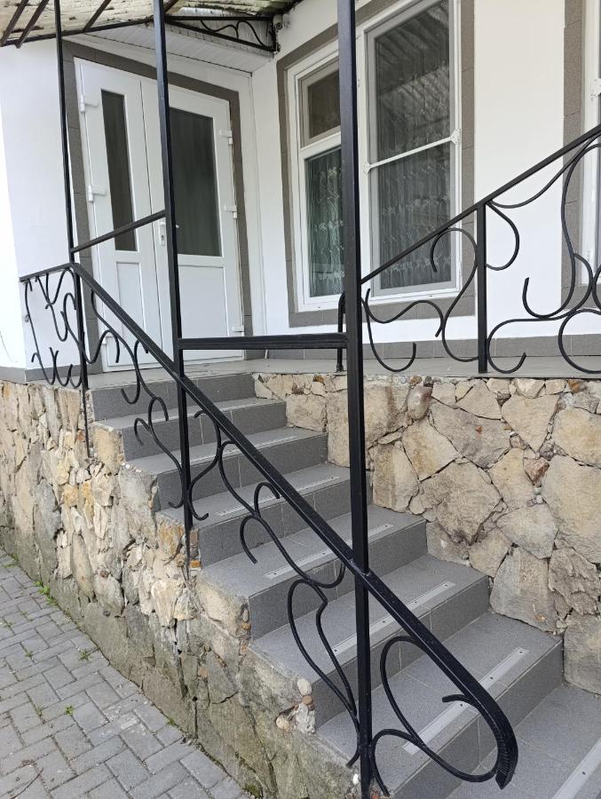 KMOD Studio - B&B