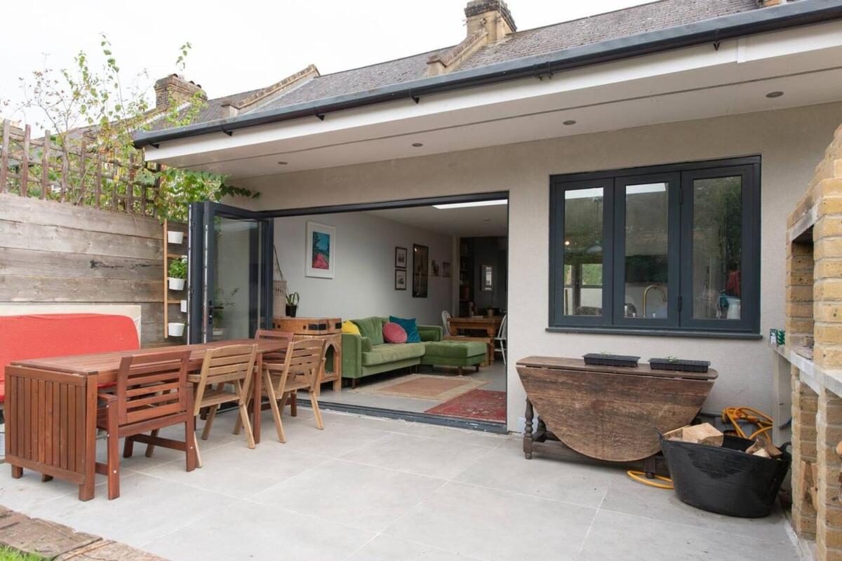 Modern Wanstead home - Ferienwohnung London