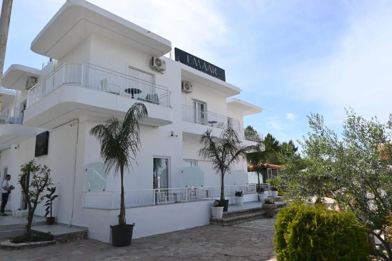 EMAR Beachfront Hotel Ksamil - Bed and Breakfast