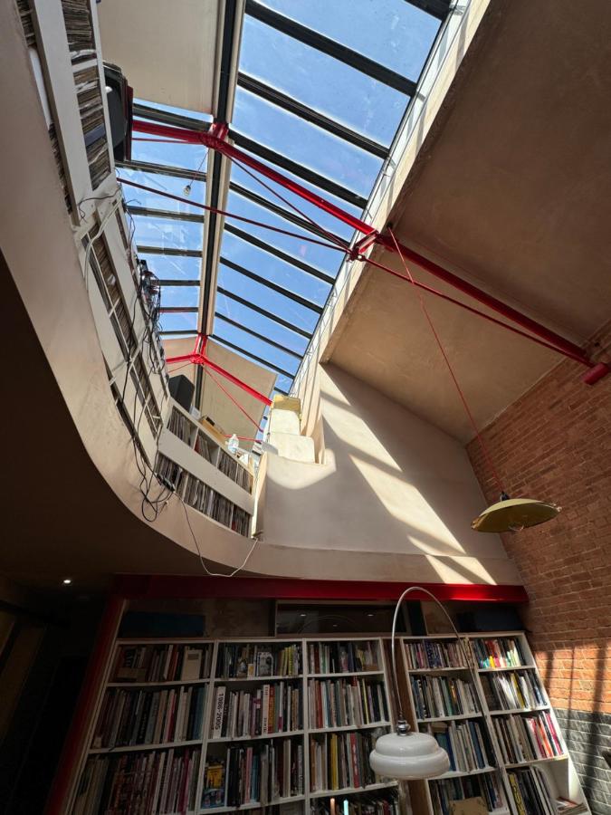 Room in unique school conversion - Ferienwohnung London